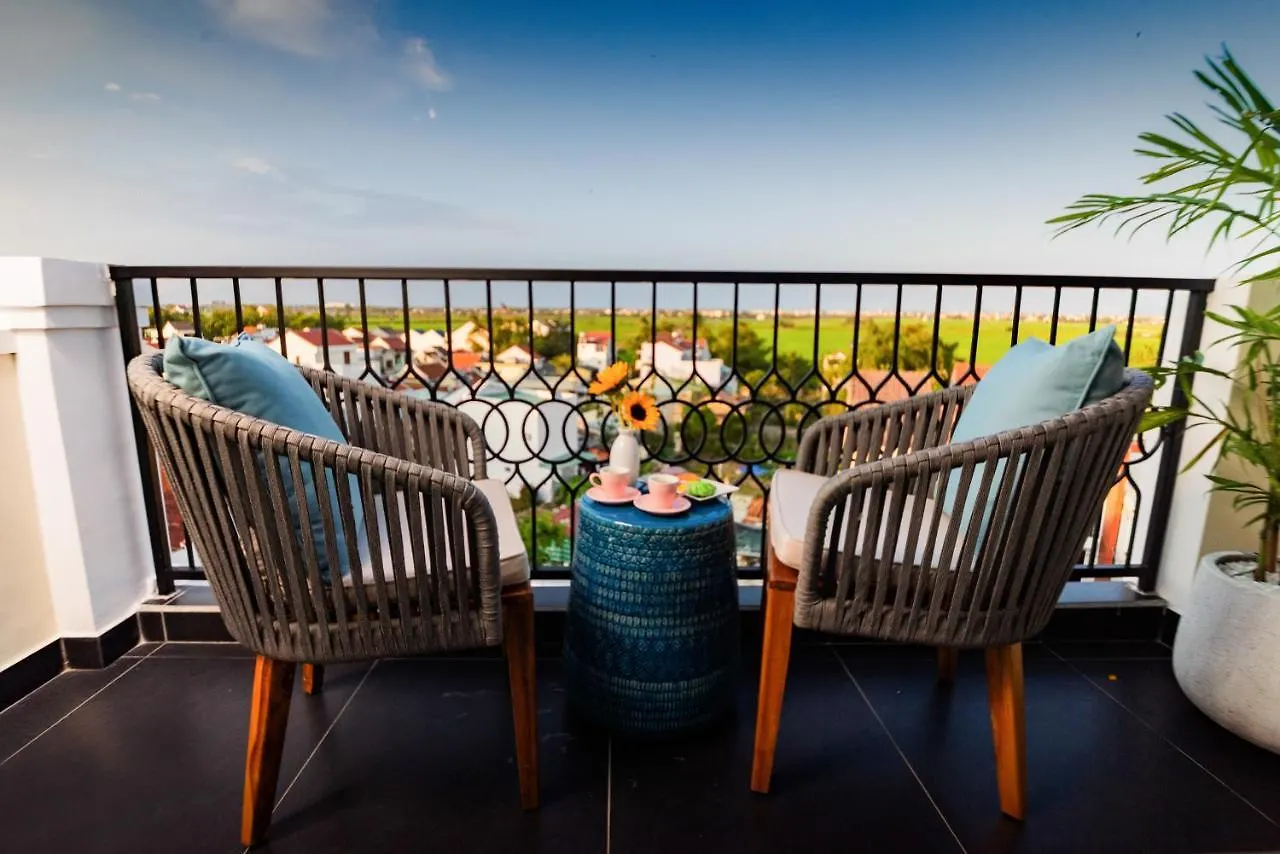 Hoi An Merrily De Art Hotel