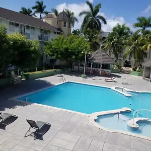  Aparthotel Wins On The Jamaica