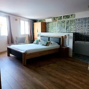 Cotinga Love hôtel Villars-les-Dombes